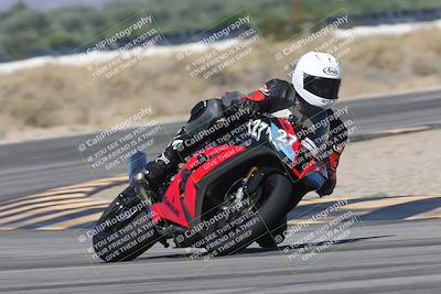 media/Oct-13-2025-Moto Forza (Mon) [[a66d839500]]/2-A Group/Session 3 (Turn 16)/
